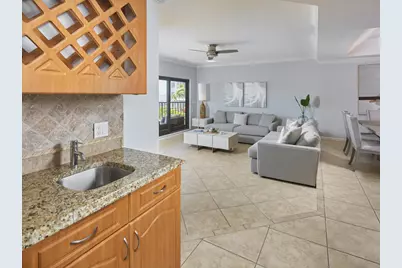 324 La Peninsula Boulevard #324, Naples, FL 34113 - Photo 7