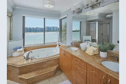 324 La Peninsula Boulevard #324, Naples, FL 34113 - Photo 13