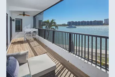 324 La Peninsula Boulevard #324, Naples, FL 34113 - Photo 3