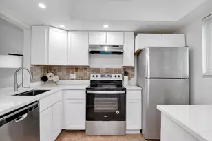 1004 Manatee Rd, Naples, FL 34114 - Photo 3