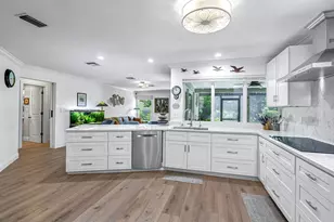 401 Panay Ave, Naples, FL 34113 - Photo 15