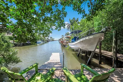 401 Panay Avenue, Naples, FL 34113 - Photo 47