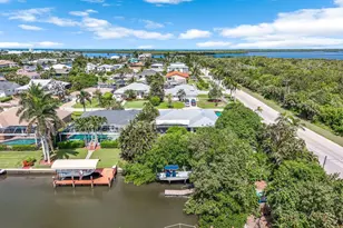 401 Panay Ave, Naples, FL 34113 - Photo 5