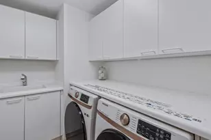 1050 Borghese Ln, Naples, FL 34114 - Photo 27