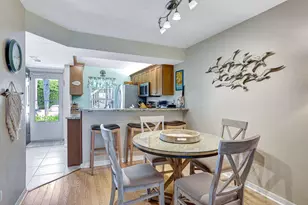 721 W Elkcam Cir, Marco Island, FL 34145 - Photo 7