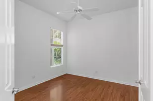 3850 Huelva Ct, Naples, FL 34109 - Photo 21