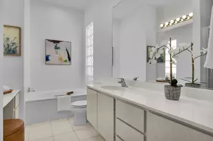 3850 Huelva Ct, Naples, FL 34109 - Photo 17