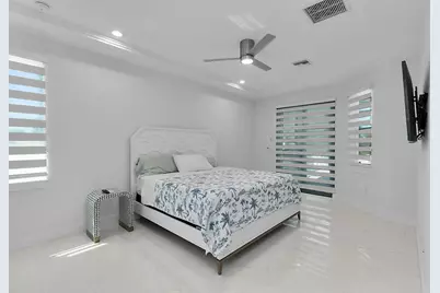 108 Gulfstream Street, Marco Island, FL 34145 - Photo 21