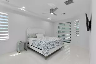 108 Gulfstream St, Marco Island, FL 34145 - Photo 21