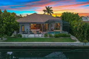 1107 Breakwater Ct, Marco Island, FL 34145 - Photo 9