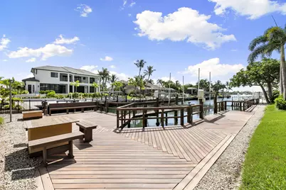 511 Alameda Court, Marco Island, FL 34145 - Photo 33