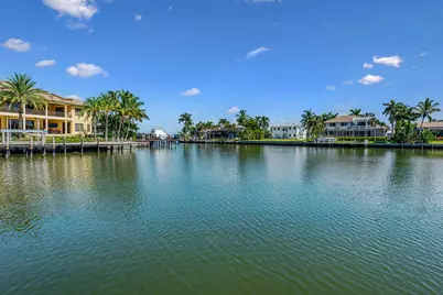 482 Clifton Court, Marco Island, FL 34145 - Photo 5