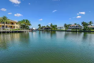482 Clifton Ct, Marco Island, FL 34145 - Photo 5