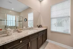 7813 Hawthorne Dr, Naples, FL 34113 - Photo 23