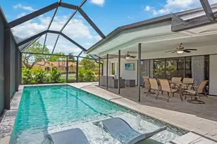 291 W Flamingo Cir, Marco Island, FL 34145 - Photo 3