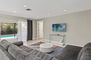 291 W Flamingo Cir, Marco Island, FL 34145 - Photo 7