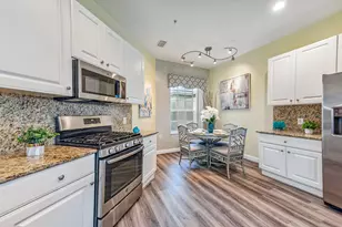 9275 Museo Cir, Naples, FL 34114 - Photo 3