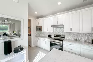 2244 Yellowfin Cir, Naples, FL 34114 - Photo 25