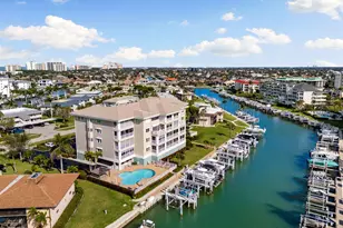 907 Panama Ct, Marco Island, FL 34145 - Photo 37