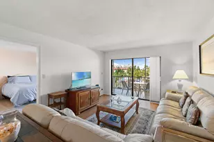 1041 Swallow Ave, Marco Island, FL 34145 - Photo 3