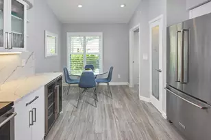 8260 Ibis Cove Cir, Naples, FL 34119 - Photo 9