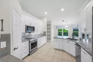 510 Bald Eagle Dr, Marco Island, FL 34145 - Photo 9