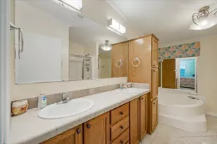 32 Sonderhen Dr, Naples, FL 34114 - Photo 13