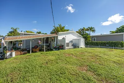 32 Sonderhen Drive, Naples, FL 34114 - Photo 23