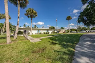 32 Sonderhen Dr, Naples, FL 34114 - Photo 27