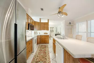 32 Sonderhen Drive, Naples, FL 34114 - Photo 9