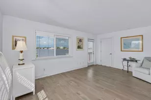 1302 Chesapeake Ave, Naples, FL 34102 - Photo 17