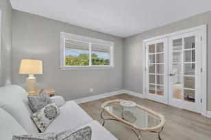 1302 Chesapeake Ave, Naples, FL 34102 - Photo 15