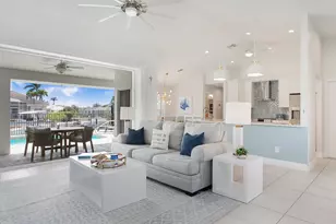 129 Leeward Ct, Marco Island, FL 34145 - Photo 7