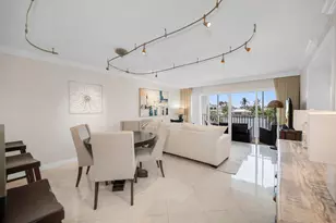 300 Park Shore Dr, Naples, FL 34103 - Photo 7