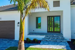 131 Bald Eagle Dr, Marco Island, FL 34145 - Photo 3