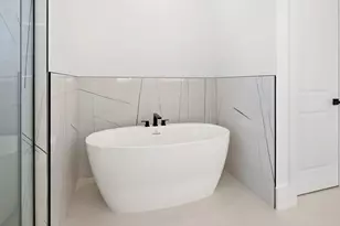 131 Bald Eagle Dr, Marco Island, FL 34145 - Photo 33