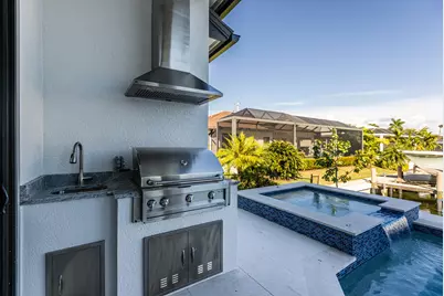 109 Gulfstream Street, Marco Island, FL 34145 - Photo 33