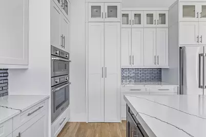 109 Gulfstream Street, Marco Island, FL 34145 - Photo 9