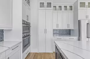 109 Gulfstream St, Marco Island, FL 34145 - Photo 9