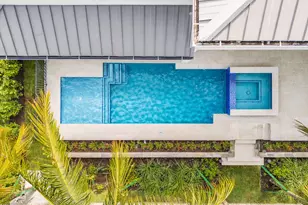 826 Magnolia Ct, Marco Island, FL 34145 - Photo 3