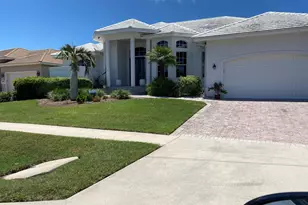 969 Birch Ct, Marco Island, FL 34145 - Photo 3