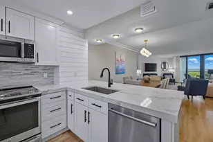 260 Seaview Ct, Marco Island, FL 34145 - Photo 5