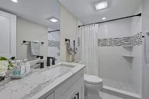 260 Seaview Ct, Marco Island, FL 34145 - Photo 21