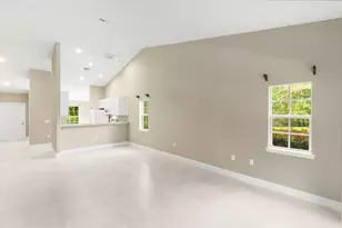 3555 Avion Woods Ct, Naples, FL 34104 - Photo 9