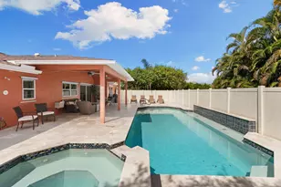 121 S Bahama Ave, Marco Island, FL 34145 - Photo 21