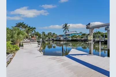 405 Grenada Avenue, Naples, FL 34113 - Photo 31