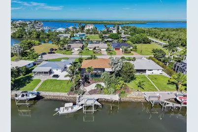 405 Grenada Avenue, Naples, FL 34113 - Photo 33