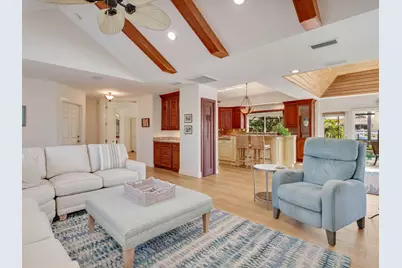 405 Grenada Avenue, Naples, FL 34113 - Photo 7