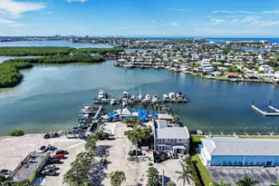 405 Grenada Ave, Naples, FL 34113 - Photo 35