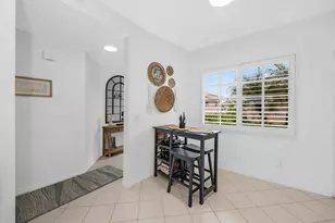 9087 Michael Cir, Naples, FL 34113 - Photo 5